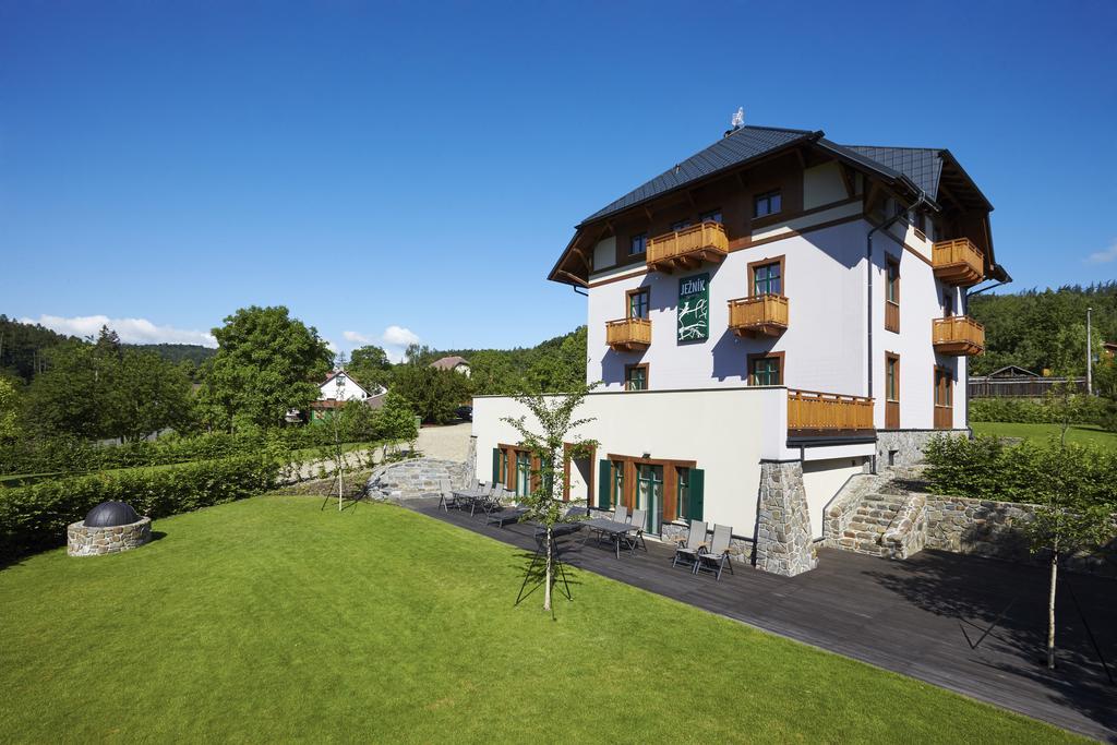 Pension Jeznik Krnov Exterior photo